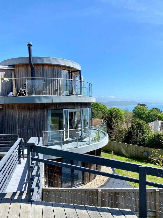 One Of The Best Properties In Lyme! Breathtaking Views Across The Whole Bay. 3 Stories With 2 Tier Veranda Around The Property. Sleeps 6 Lyme Regis Dış mekan fotoğraf
